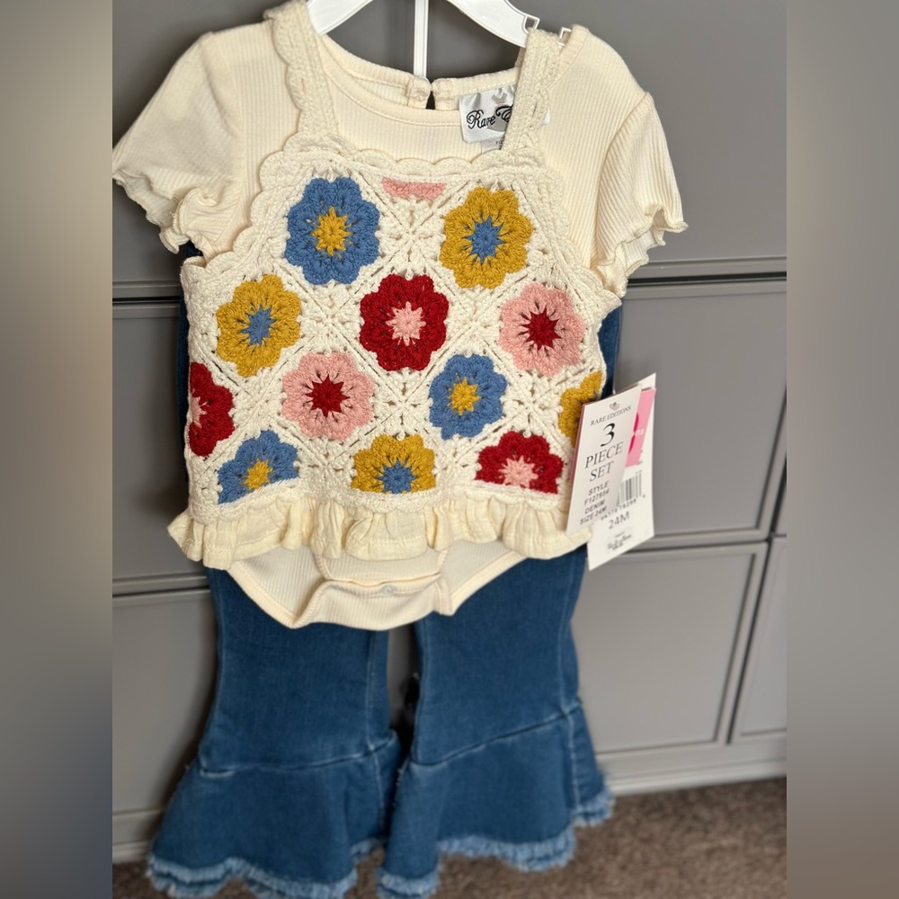 Rare Editions Cream Floral Crochet Top with Denim Pants